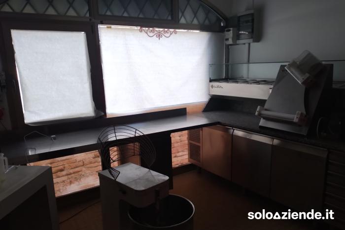 PIZZERIA DA ASPORTO - Soloaziende.it PIZZERIA DA ASPORTO - Soloaziende.it